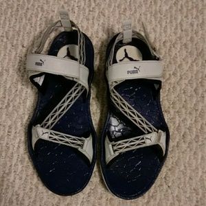 Men's size 9 Water shoes
